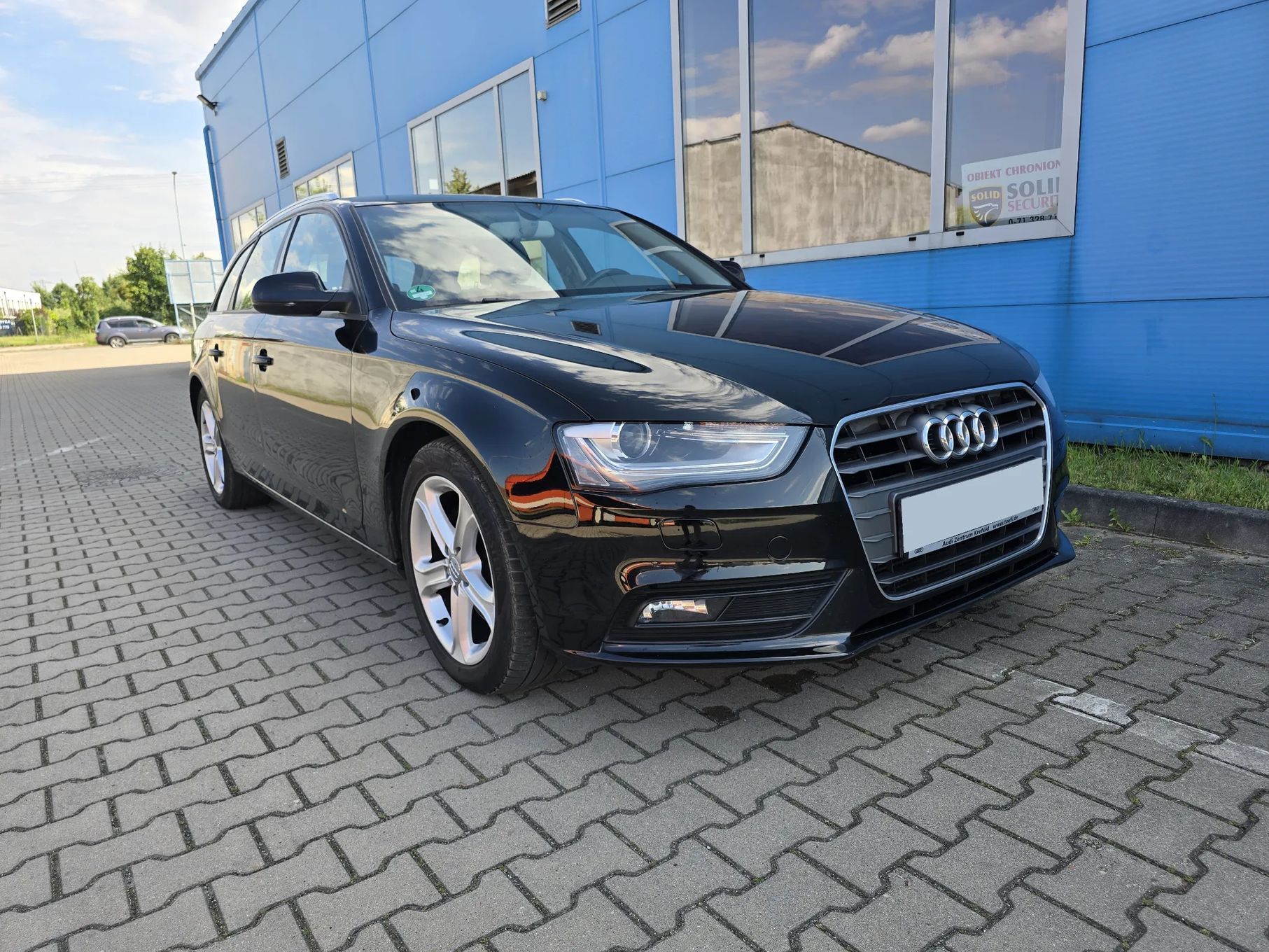 Audi A4 CJCA Pierwszy Właściciel Sport Pakiet Navi Ledyx2 BiXenon PDC IDEALNA