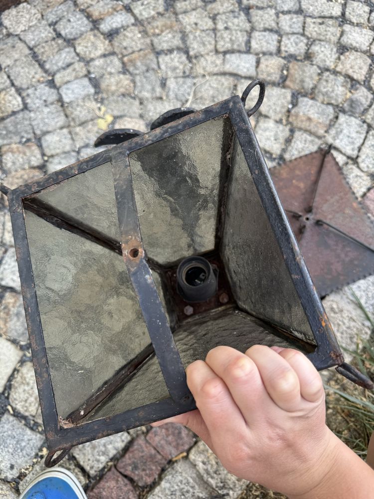 Lampa żeliwna czarny