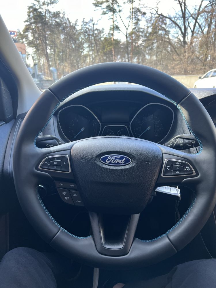 Продам Ford focus 2.0 бензин 2017