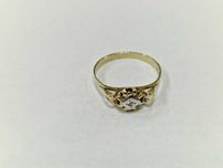 Złoty pierścionek damski/ 585/ 1.85 gram/ R17.5/ DIA 0.01 CT/ XX wiek