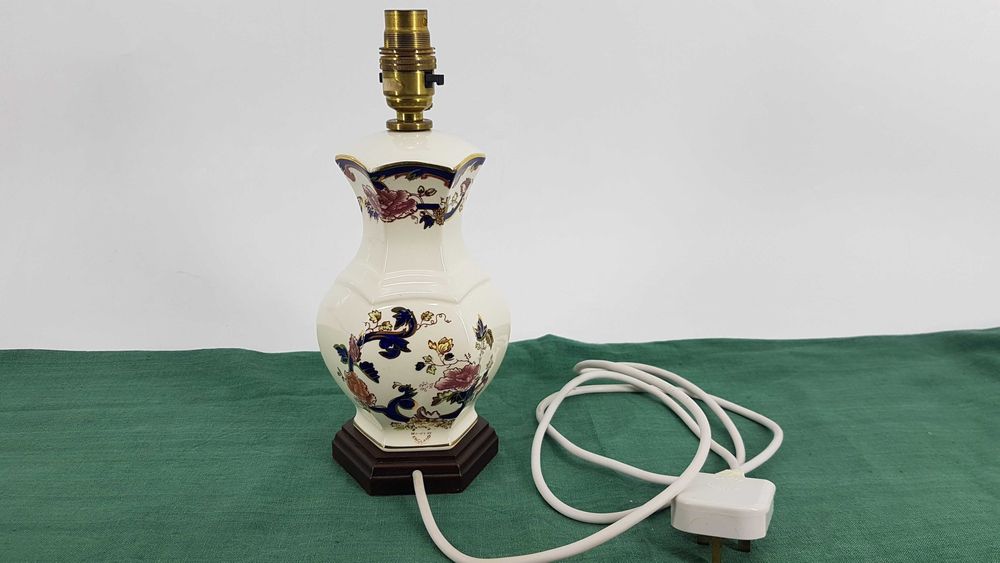 Винтажная настольная керамическая лампа  Mason's Blue Mandalay