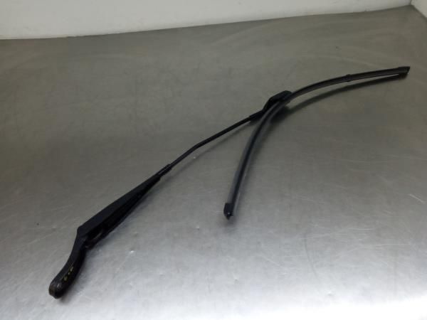 Haste / braço de escova limpa vidros frente esquerda PEUGEOT 208