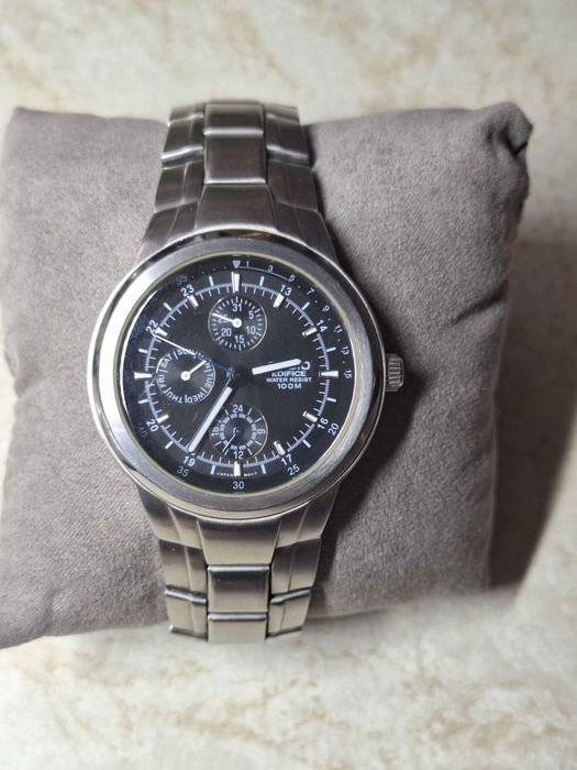 Продам мужские часы "СASIO" оригинал EDIFICE