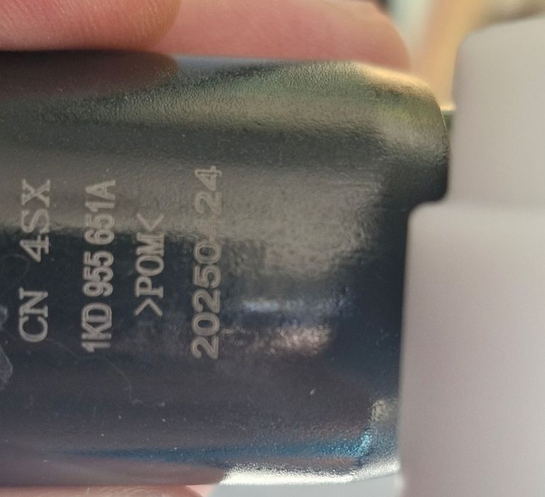 Насос склоомивача VW ID4, ID.6 "моторчик омивача" код 1KD 955 651