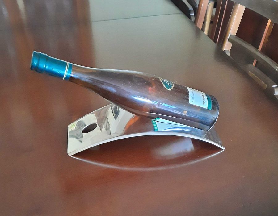 Suporte-descanso de mesa, para garrafas, em casquinha