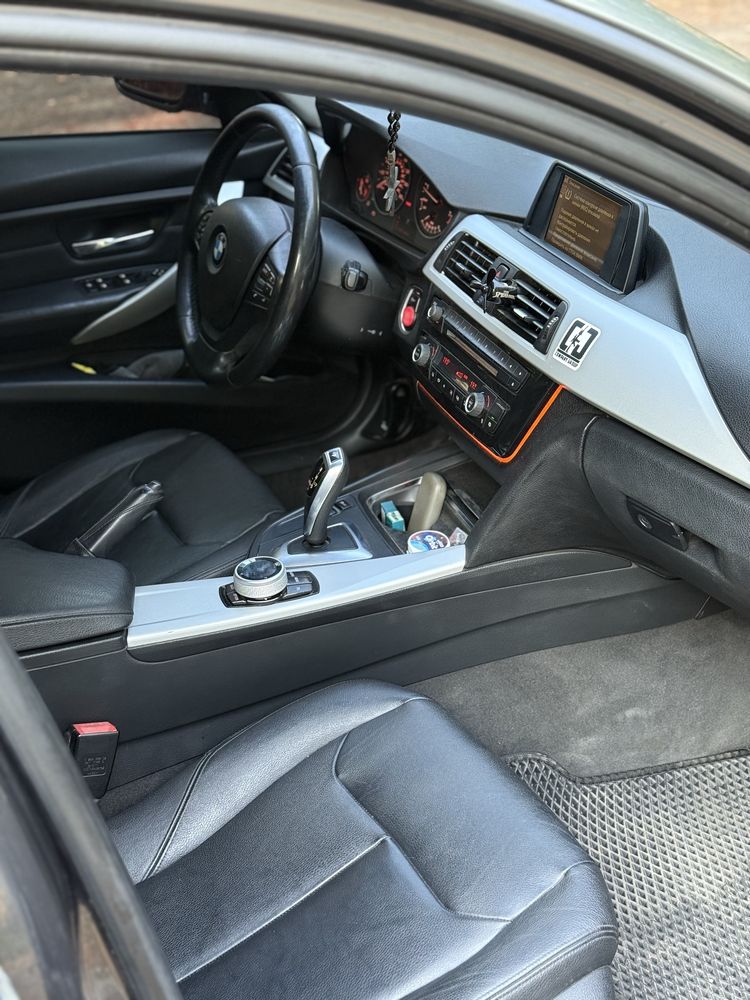 Продам bmw f30 328i 2012