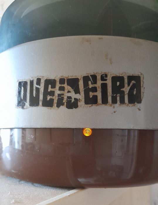 Queijeira vintage a funcionar