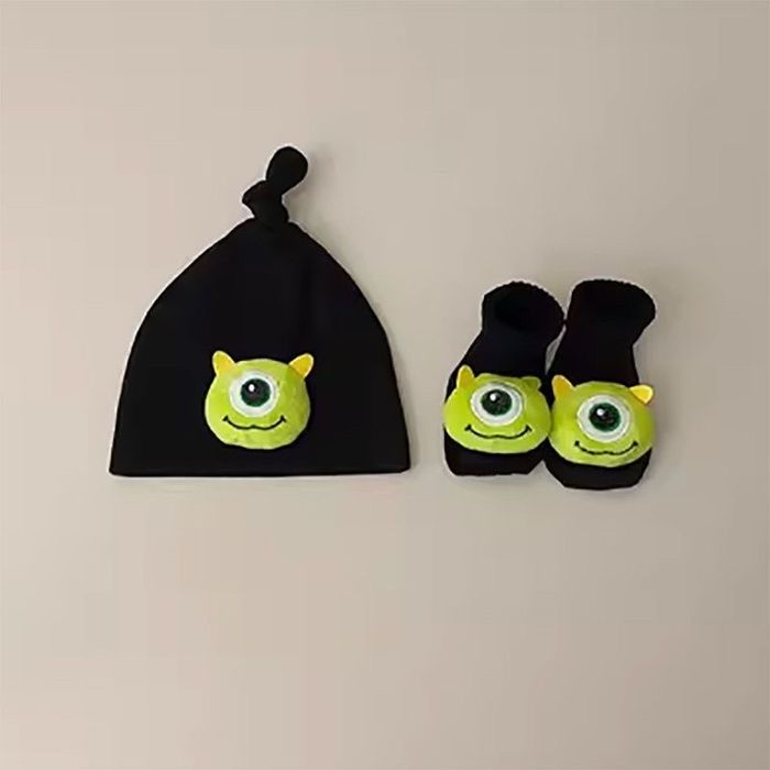 Шапочка і шкарпеточки немовля