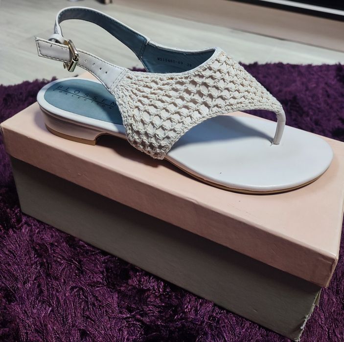 Босоніжки жіночі шкіряні