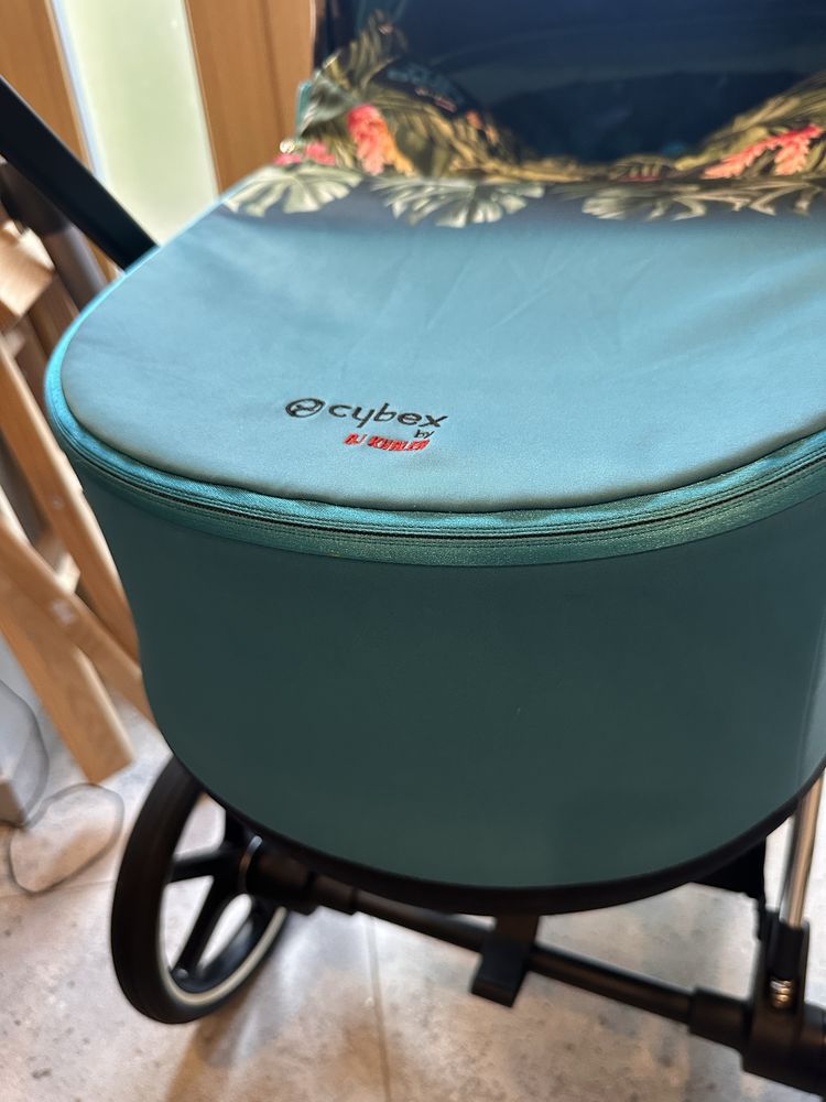 Продам коляску cybex dj khaled