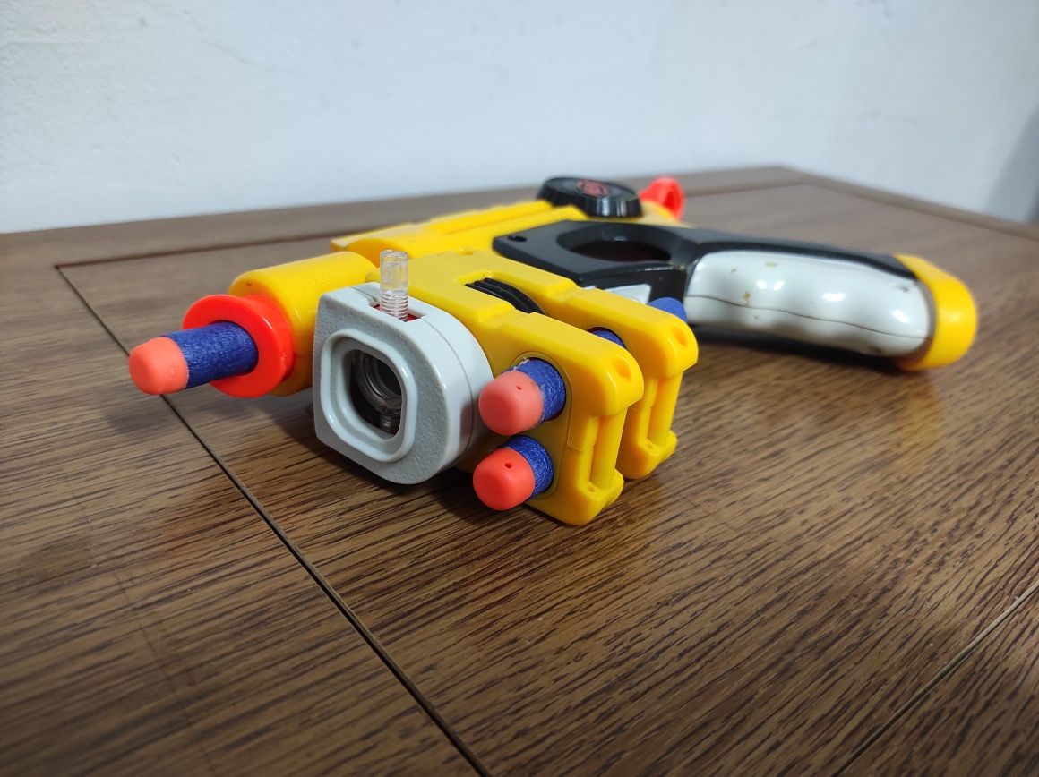 Nerf pistolet falownik laserowy