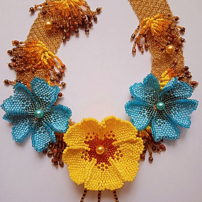 Гарні подарунки для жінок.Біжутерія.Бісер.