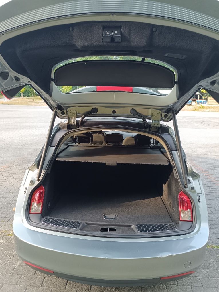 Opel Insignia kombi 2010