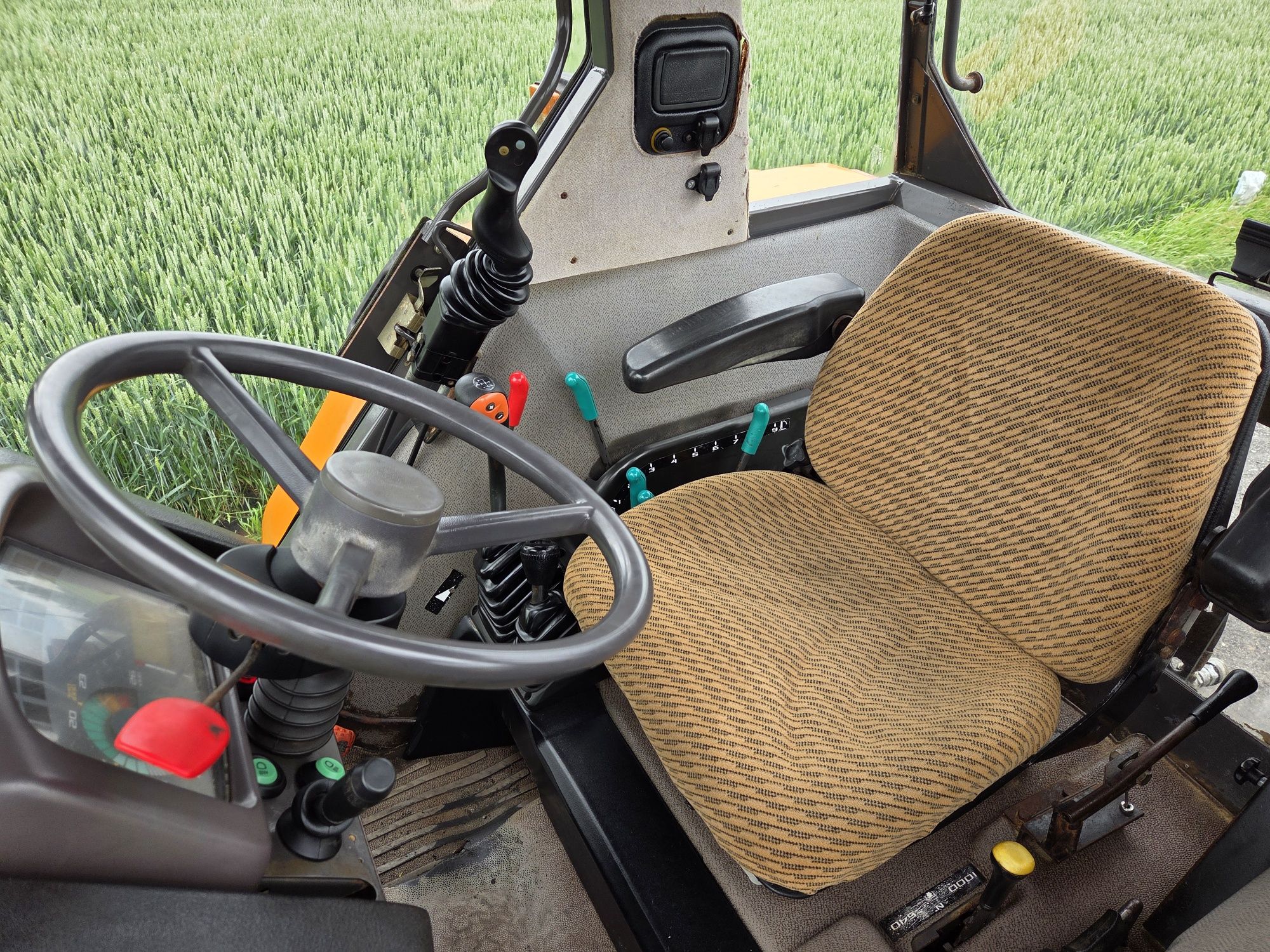 Ciągnik rolniczy Renault ceres 340 x ładowacz czołowy