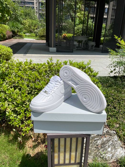 Buty meskie Mokasyny Nike_Air_Force_1_Low_White_R. 43