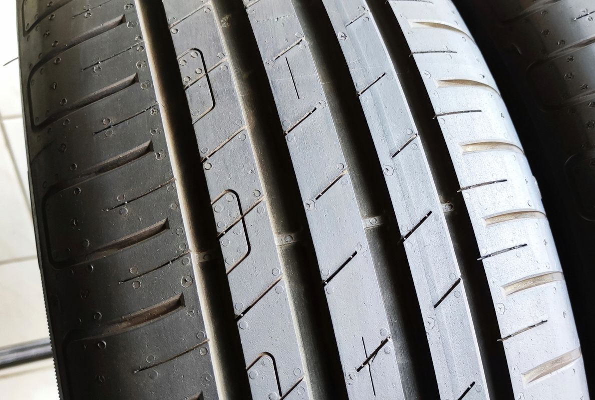 2x 205/55r17 Goodyear EfficientGrip Performance 91v Jak Nowe