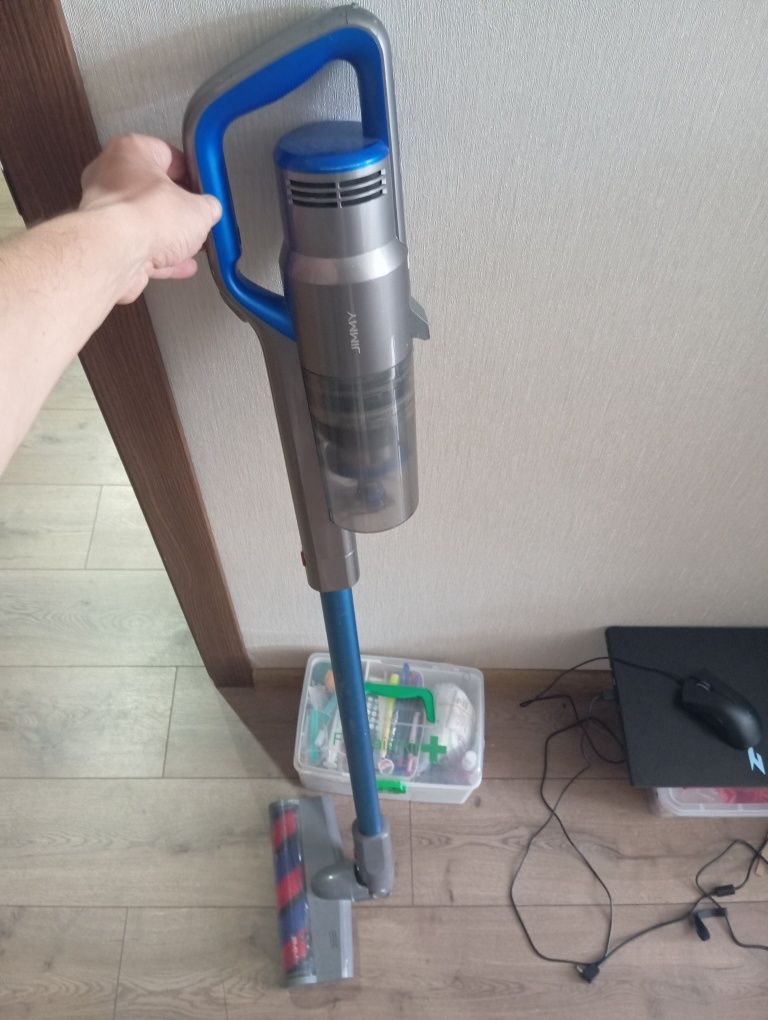 Пилосос jimmy jv63
