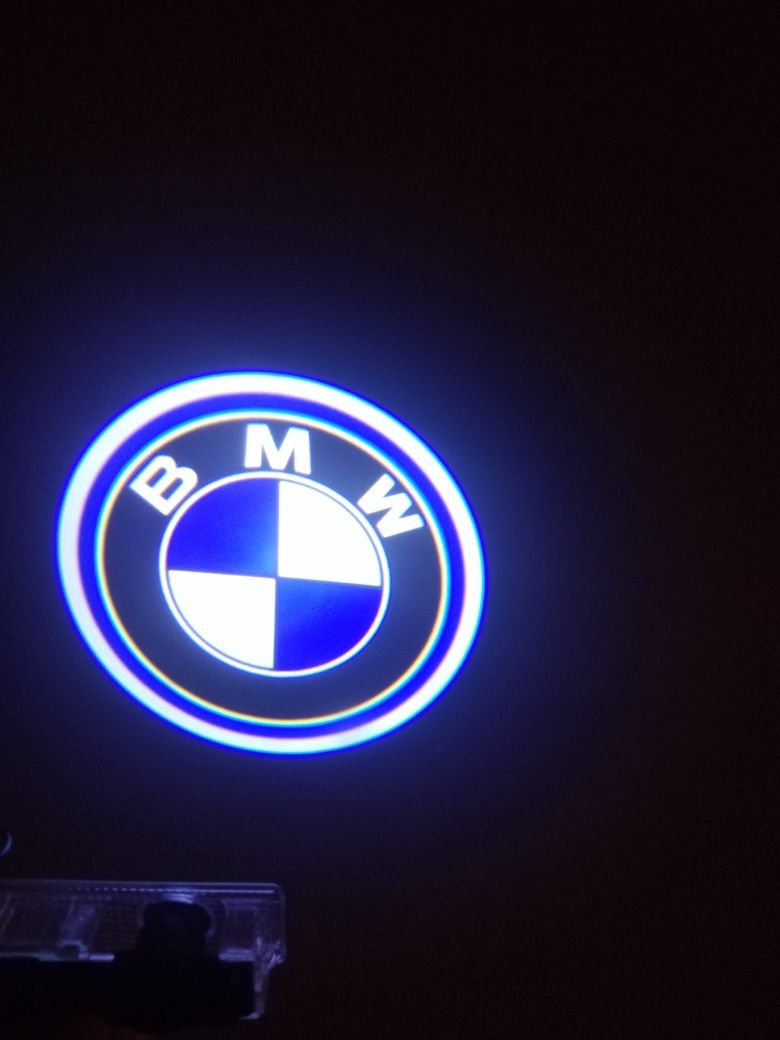 Luz cortesia portas com logo BMW