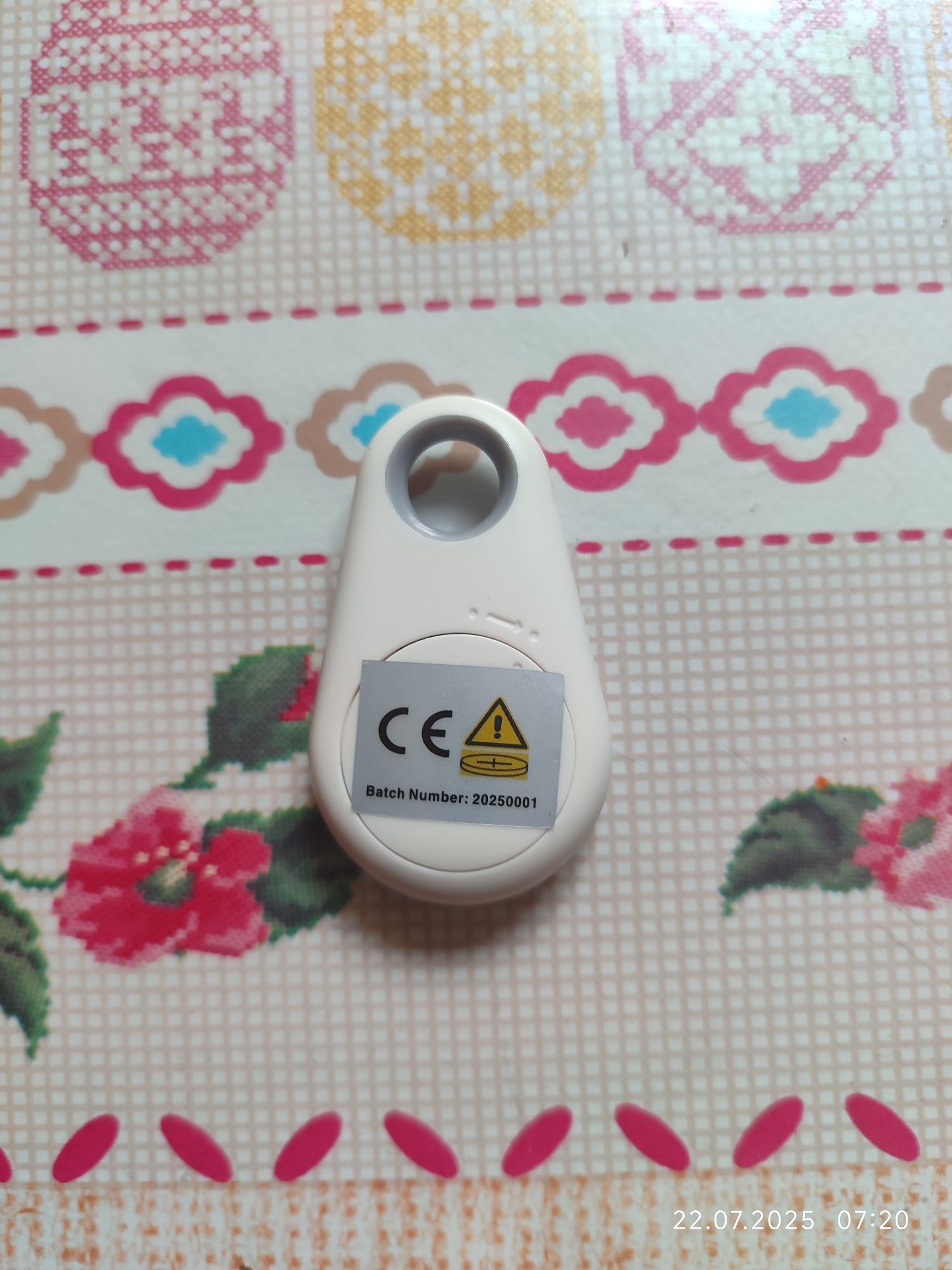 Продам,Bluetooth-трекер или локатор, используемый для поиска .