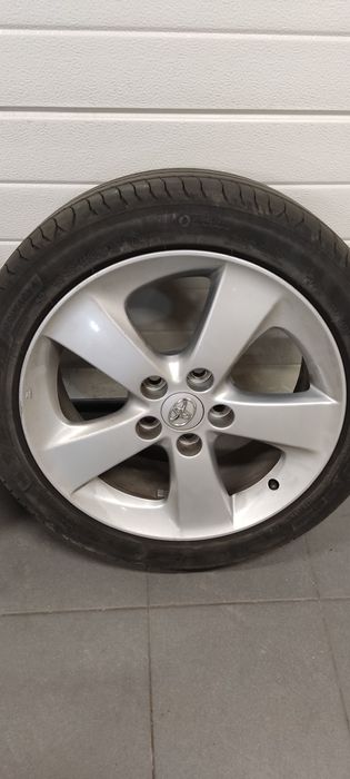 Koła, felgi oryginał Toyota 17, 5x114.3, opony letnie Michelin 225/45