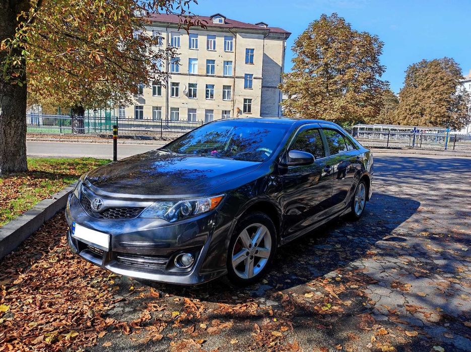 Продам Toyota Camry 50 2013