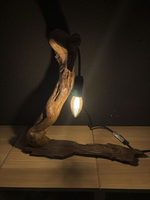 Candeeiro de mesa artesanal
