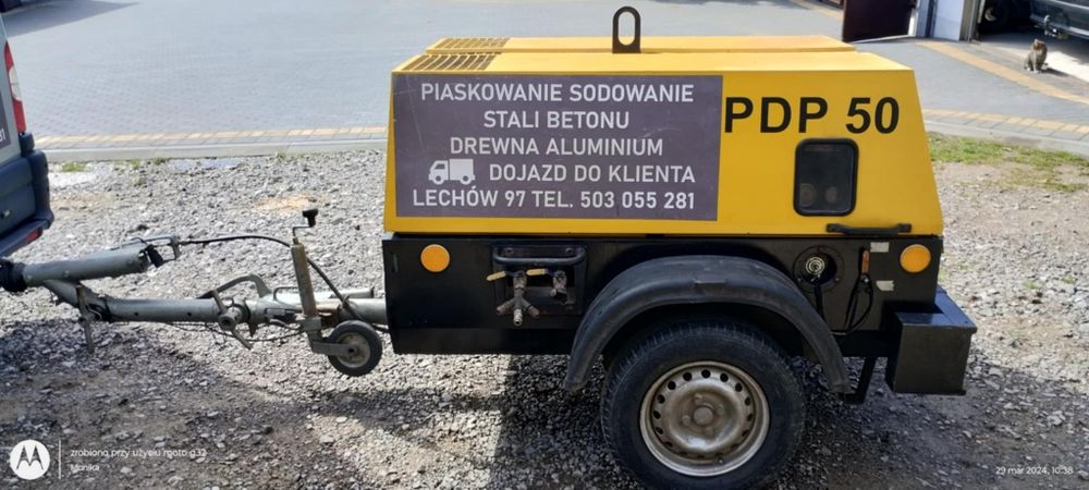 Mobilny zestaw do piaskowania auto sprężarka srubowa plus piaskarka