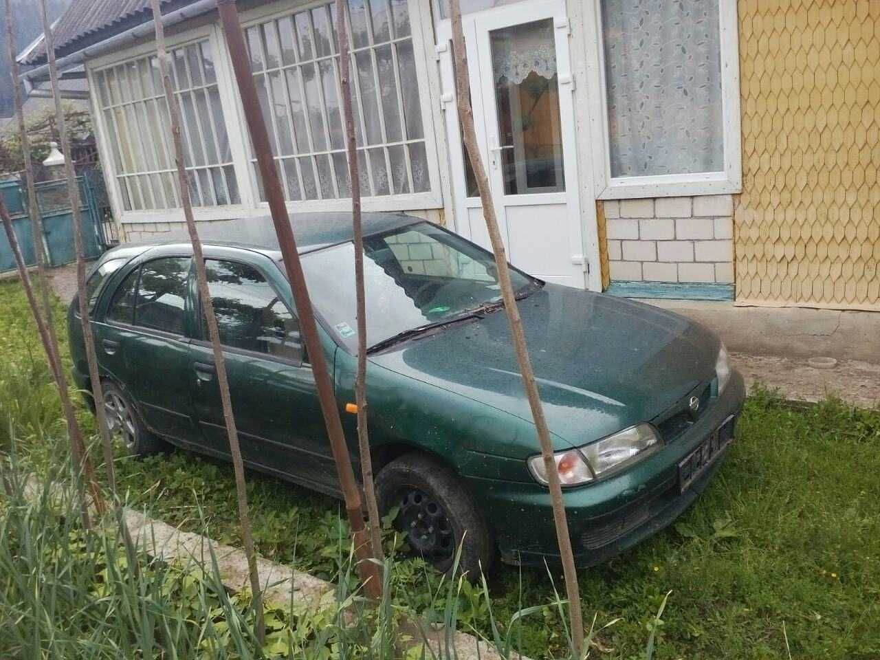 стекло лобовое   Nissan Almera n 15 b.y.