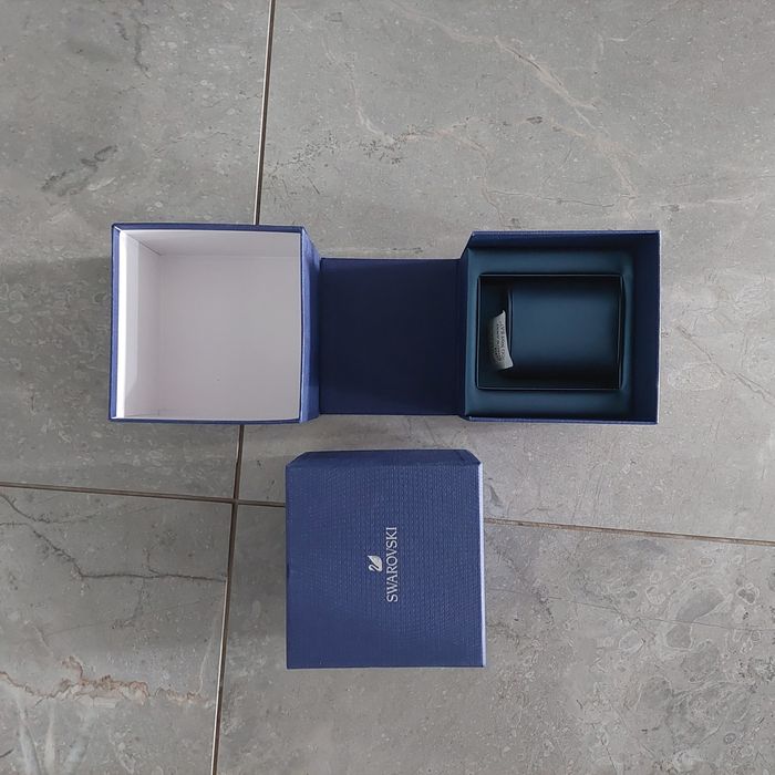 Pudełko na zegarek marki Swarovski