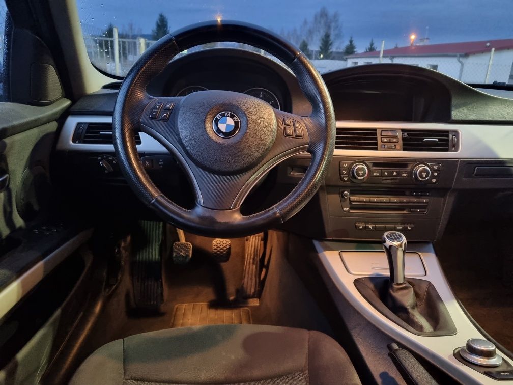 Sprzedam samochód marki BMW 3 2.0d e91, 177 KM (po chip tuningu 210)