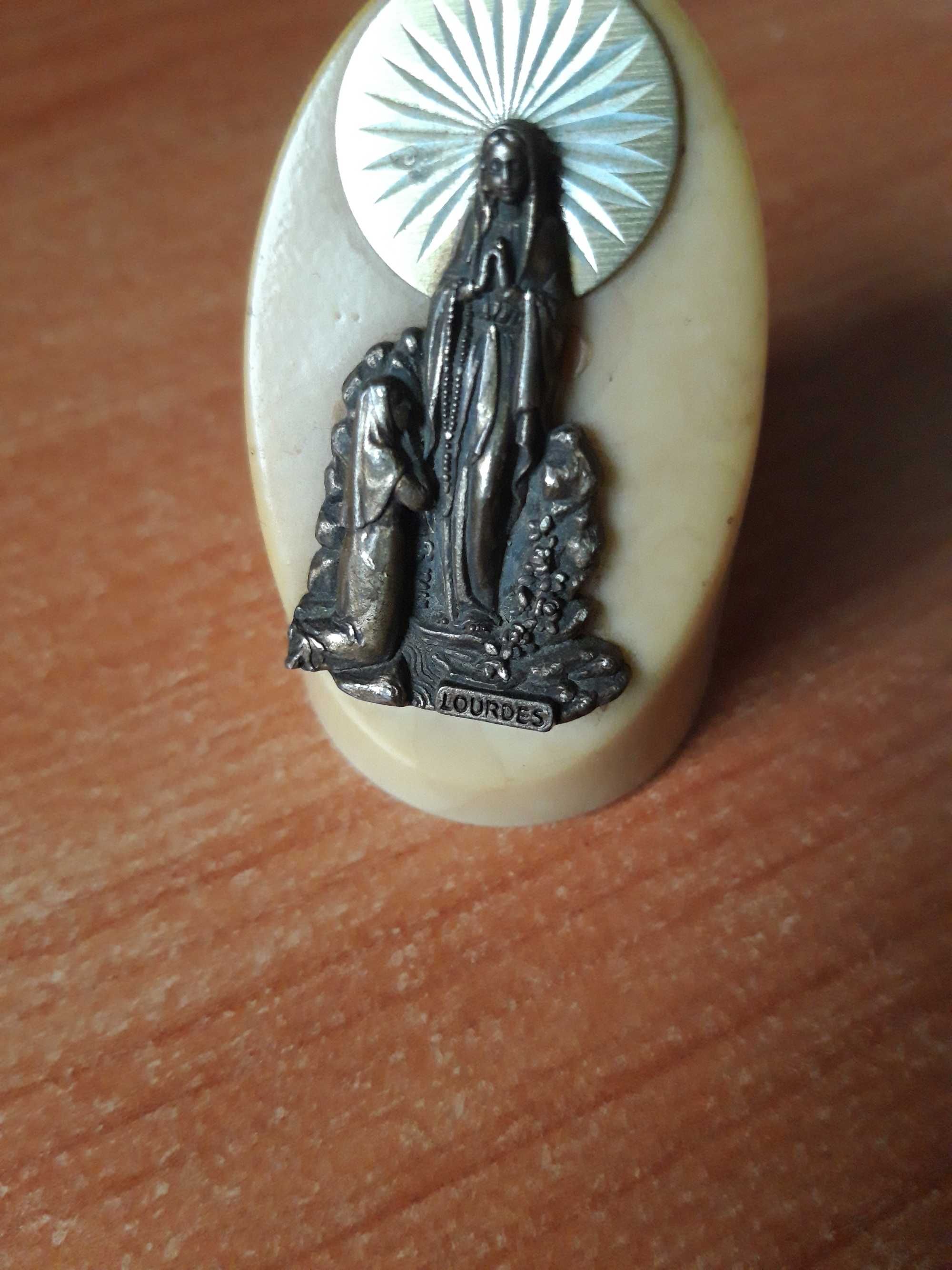 ołtarzyk matki boskiej