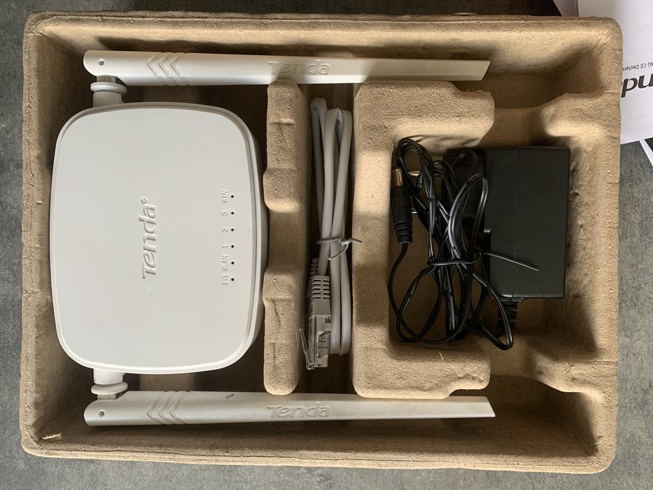 Роутер Tenda N301