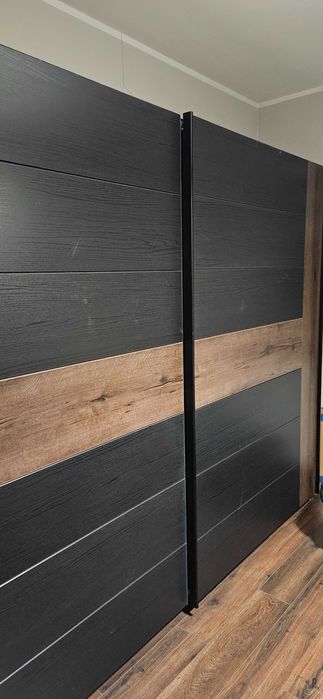 Sprzedam dużą szafe Recover
