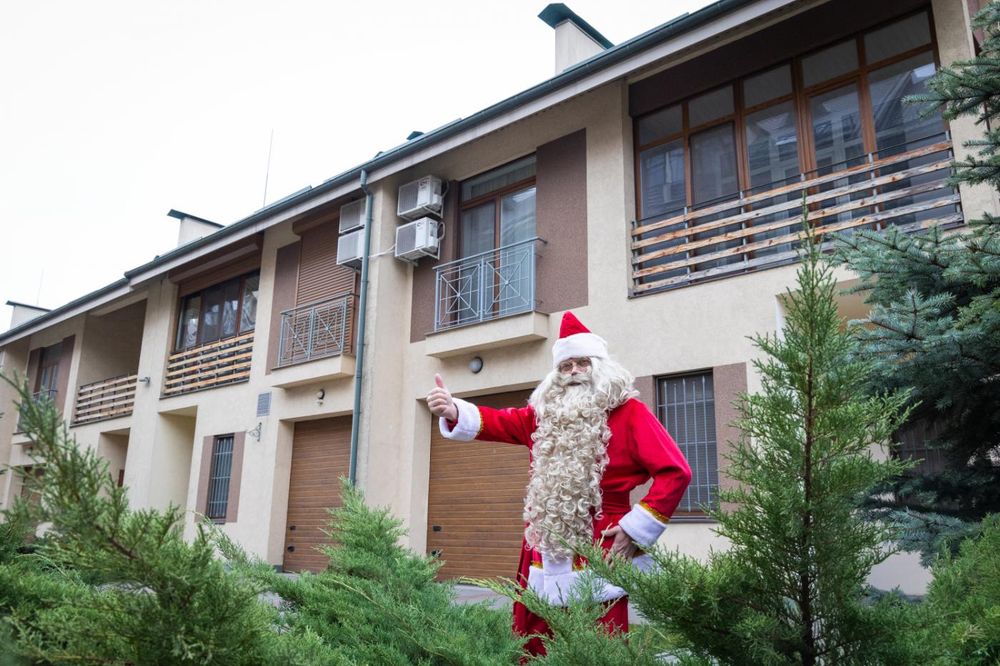 Просторий та комфортабельний двоповерховий таунхаус