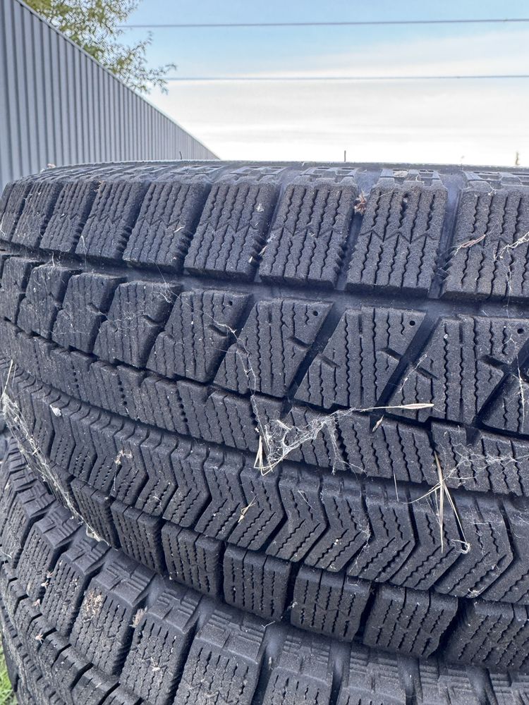 Резина зима Bridgestone blizzak 175/65R14