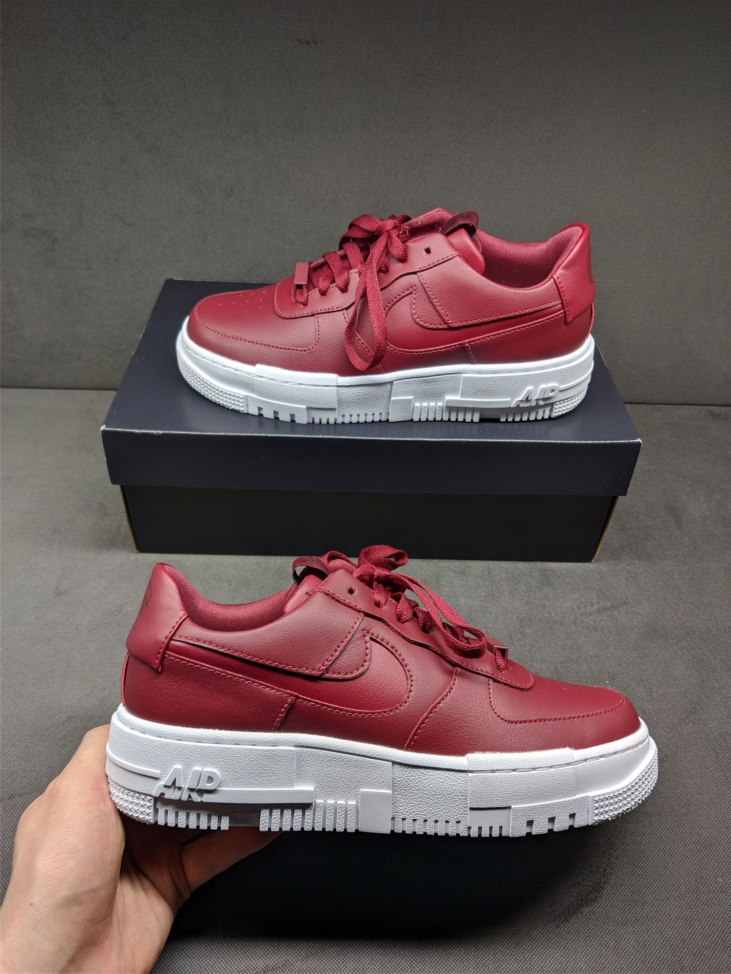 Nike Air Force 1 Pixel bordowe r. 39