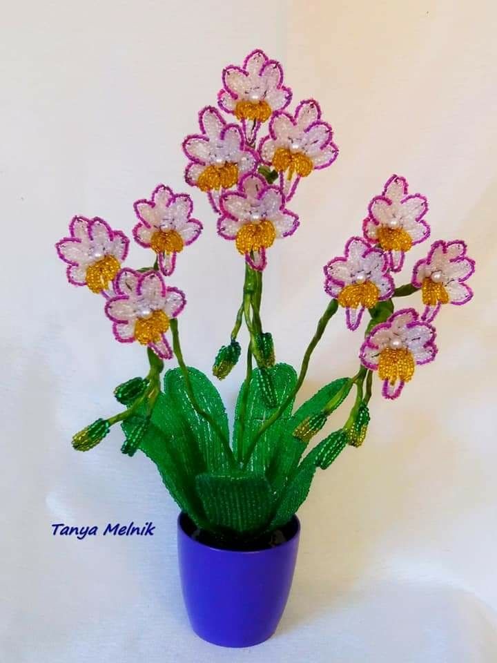 Вазончик Орхидея. Бисернные цветы.