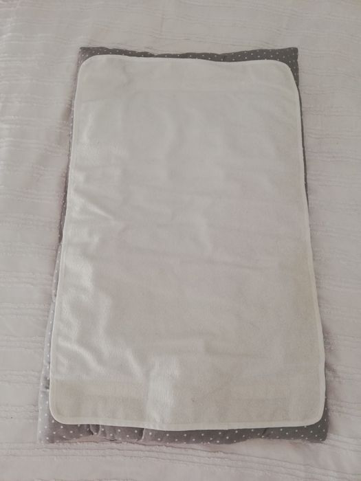 Muda fraldas, com proteção impermeável