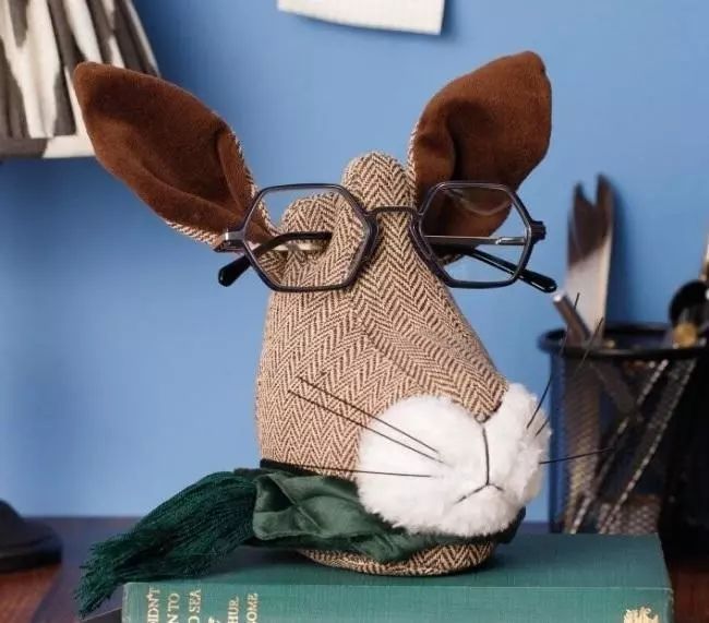 Stojak na okulary - Zając. IF