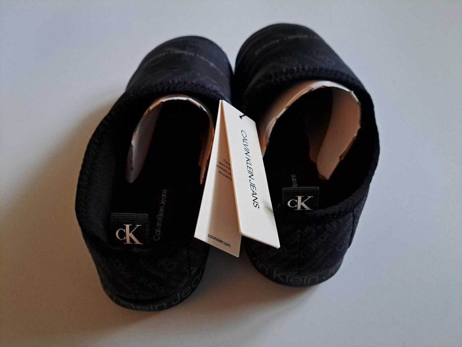Calvin Klein Jeans kapcie rozmiar 41 NOWE