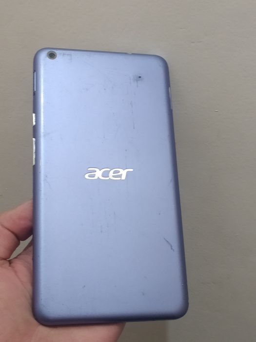 Acer icona talk S a1-724

На запчасти