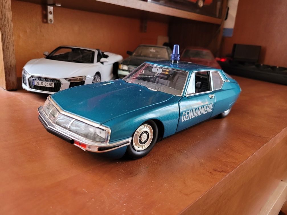 Model Citroën SM policja, skala 1/18, Norev