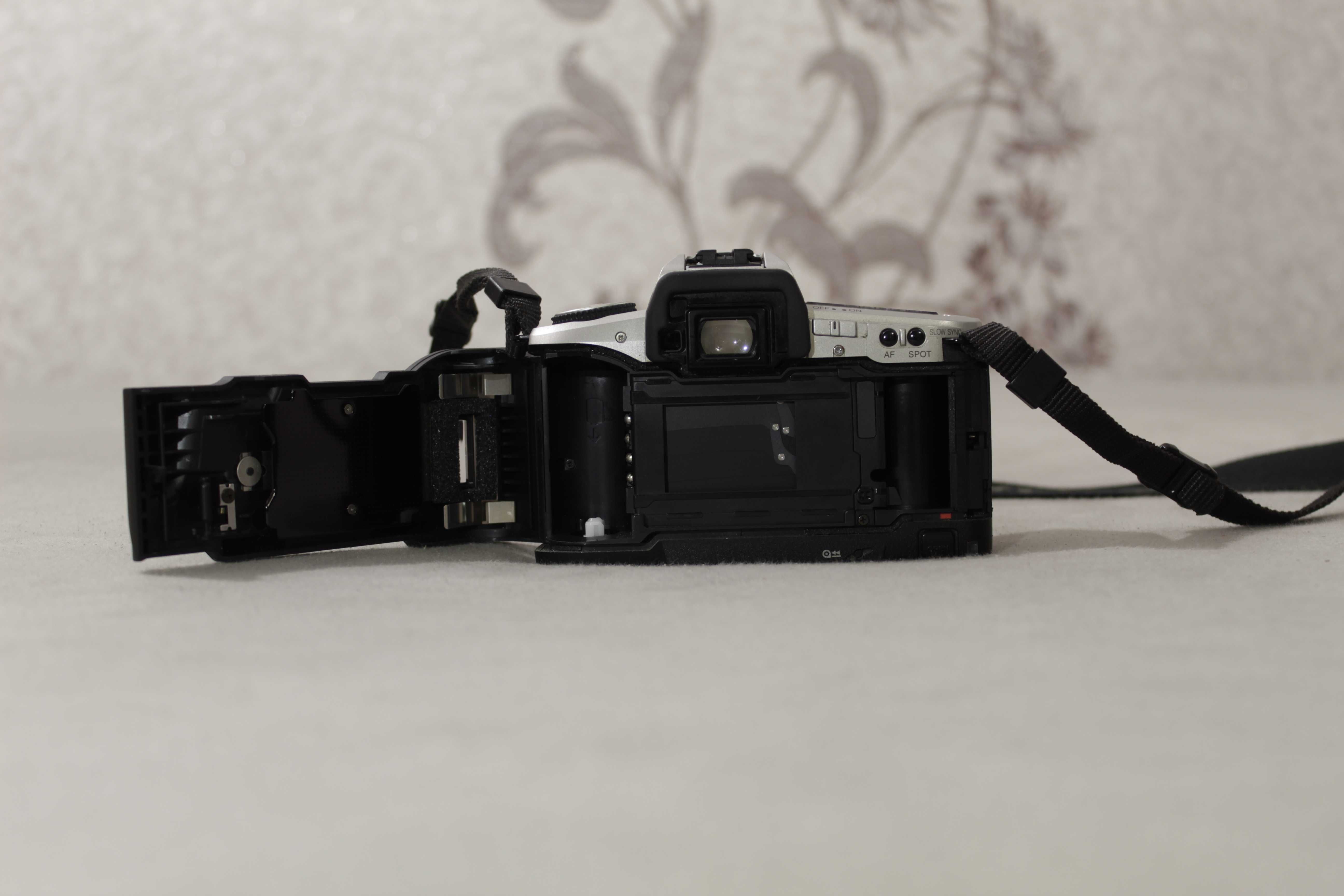 Minolta Dynax 5 + сумка  + батарейки СТАН ЯК НОВИЙ