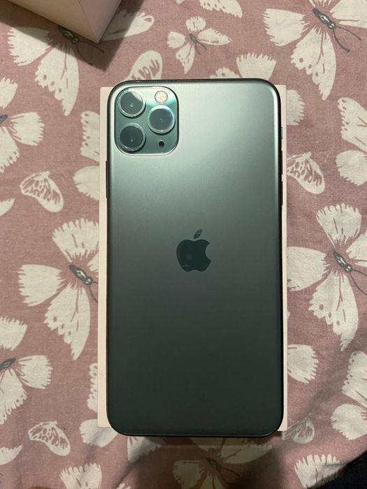 Продам Iphone 11 pro max
