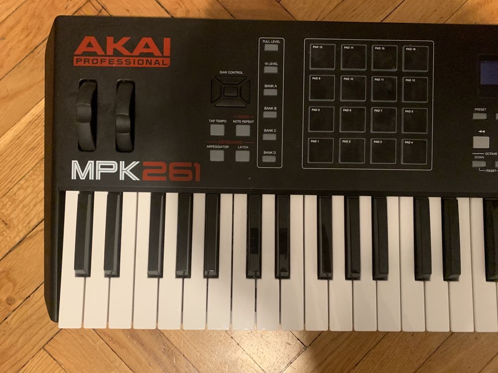 klawiatura midi  Akai mpk 261