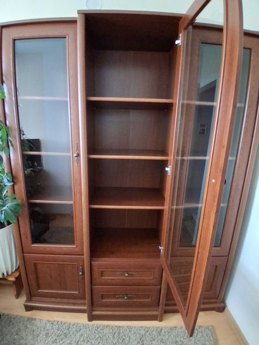 Meble witryna oszklona