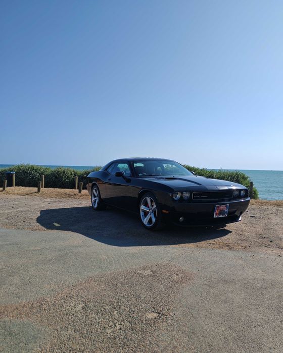 Dodge Challenger SRT8
