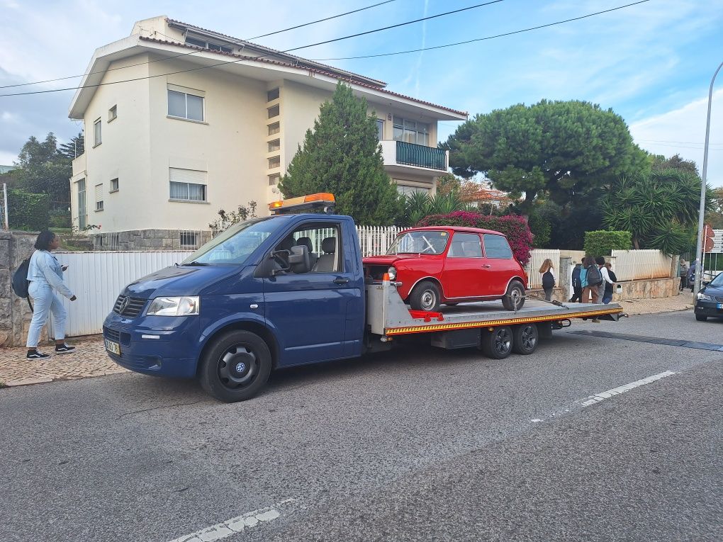 Serviço pronto socorro reboque