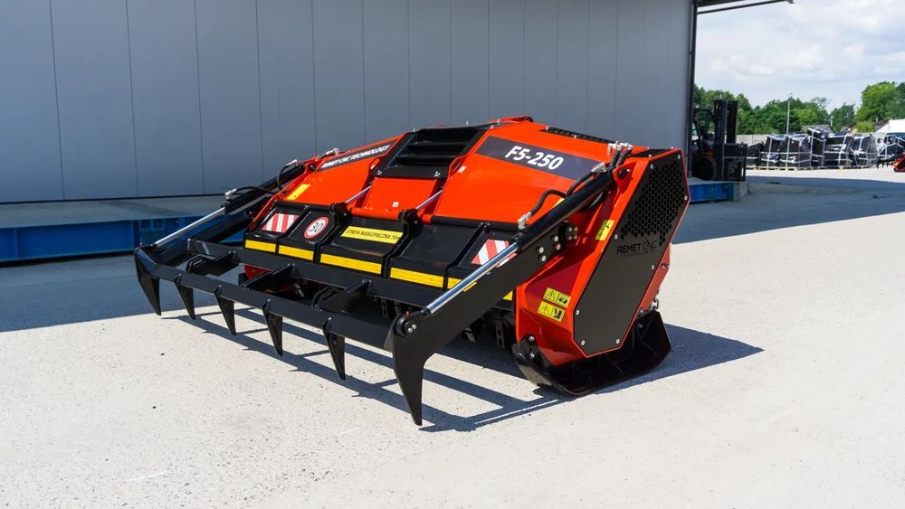 REMET mulczer leśny F-250 === ferzarka == mulczer == NOWY