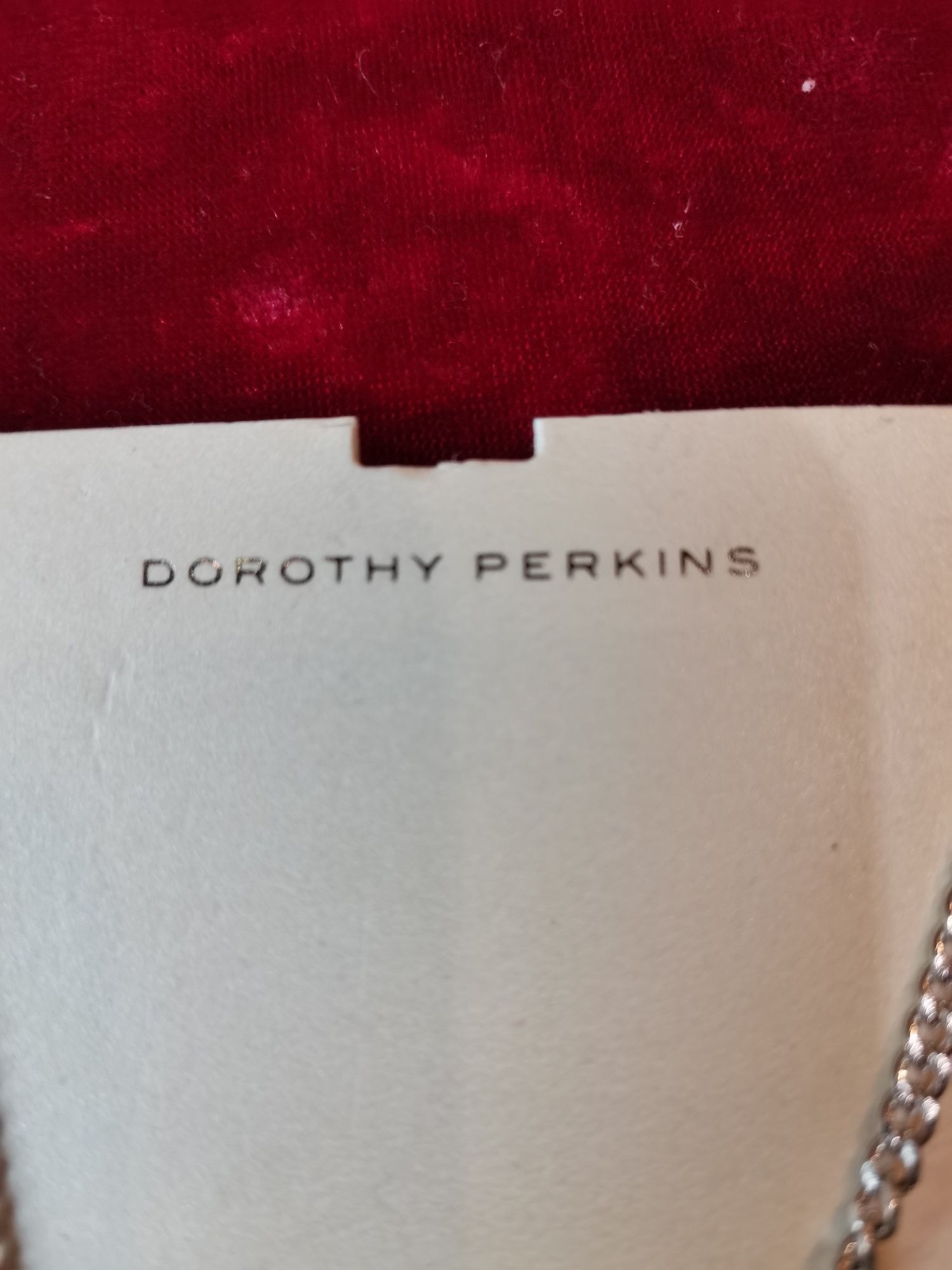 Naszyjnik na łańcuszku Dorothy Perkins, nowy, kolor srebrny